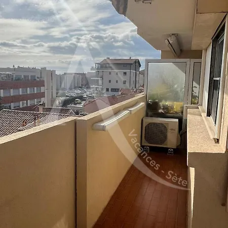 T2 Avec Garage, Quartier Corniche Proche Des Plages *