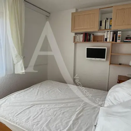 T2 Avec Garage, Quartier Corniche Proche Des Plages Apartment