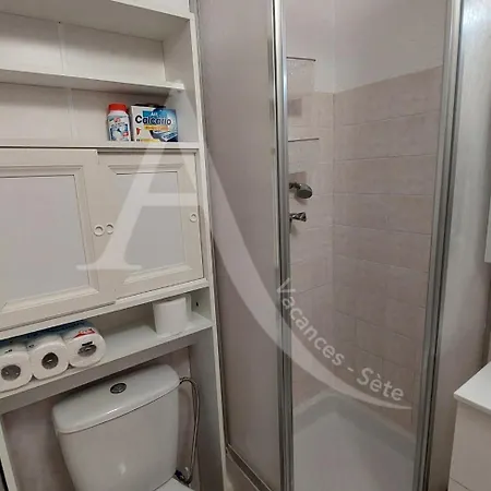 Apartment T2 Avec Garage, Quartier Corniche Proche Des Plages